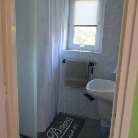 In 19455 Casa de Férias